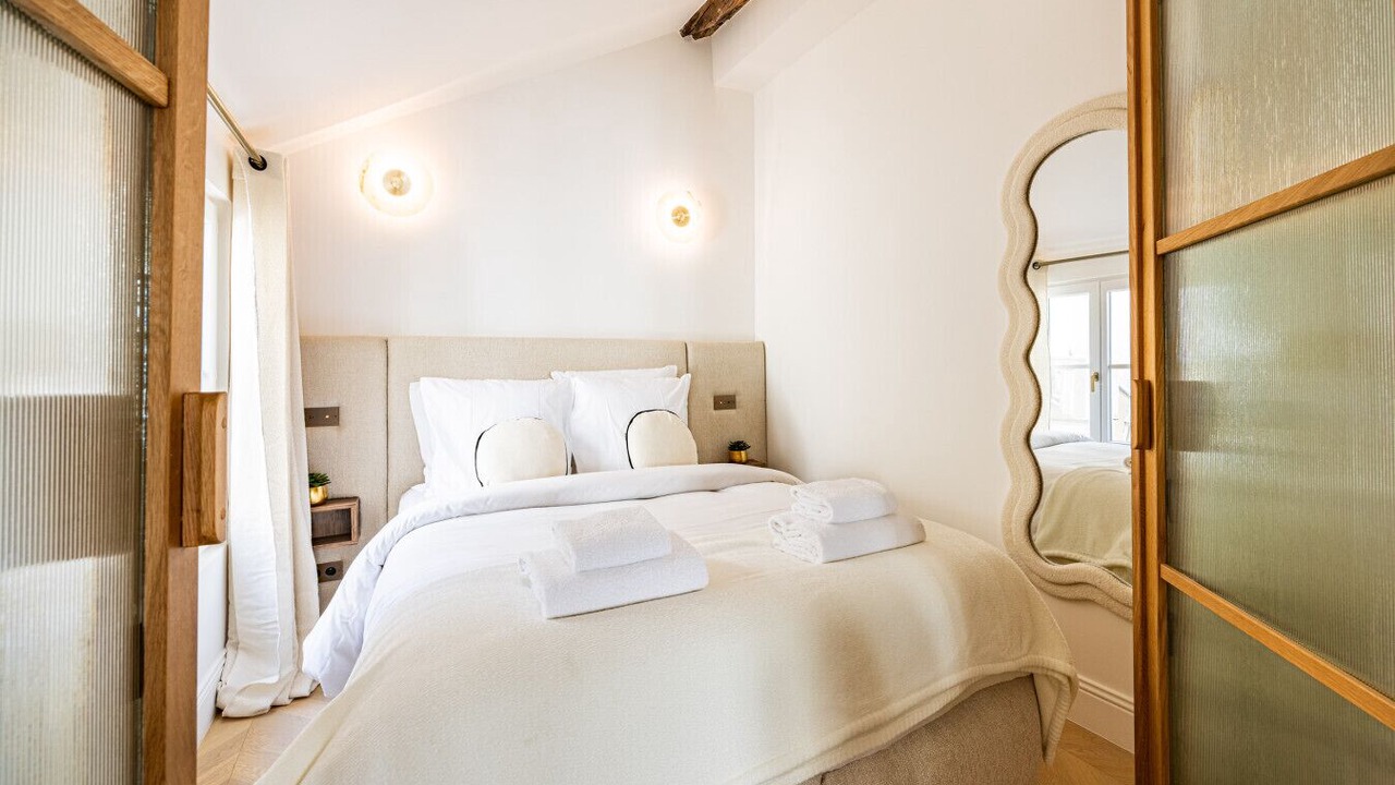 Photo of Bedroom in Sorbonne