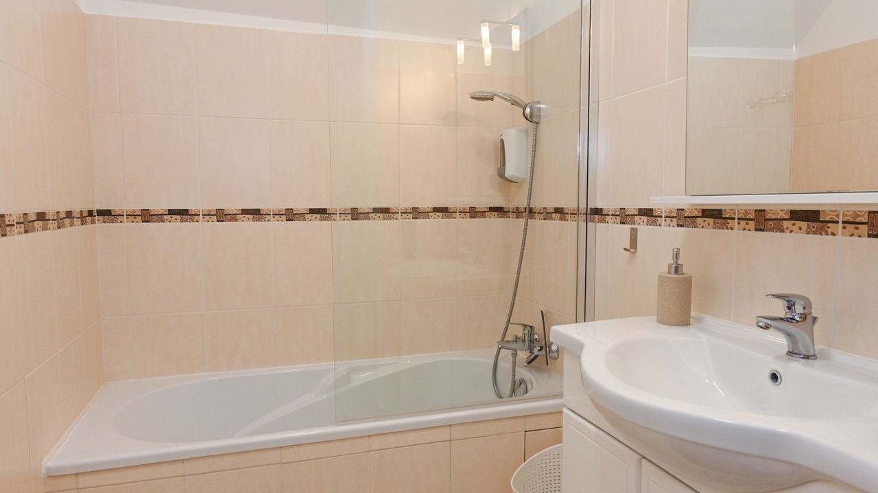 Photo of Bathroom in La Celle-sur-Morin