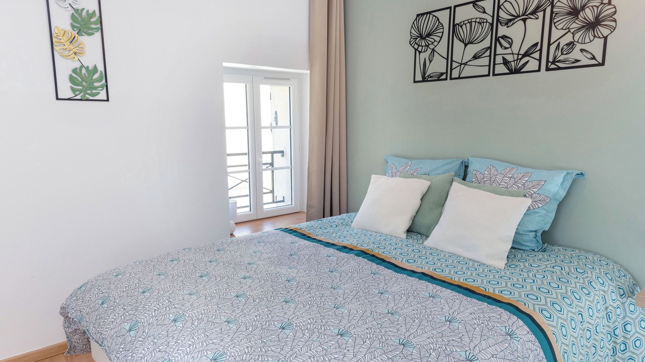 Photo of Bedroom in La Celle-sur-Morin