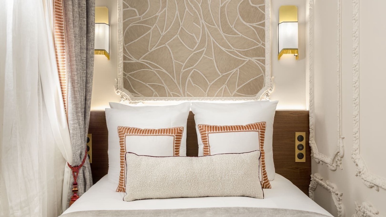 Photo of Bedroom in Champs-Elysees
