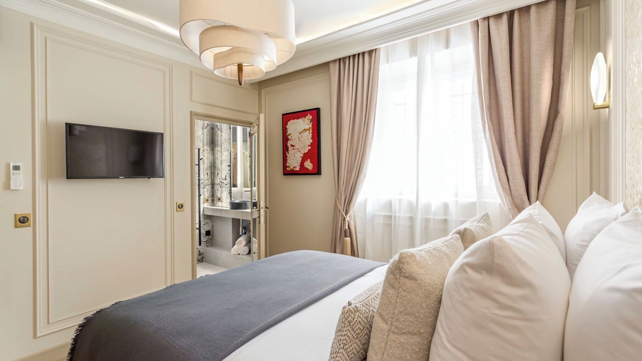 Photo of Bedroom in Arts-et-Metiers