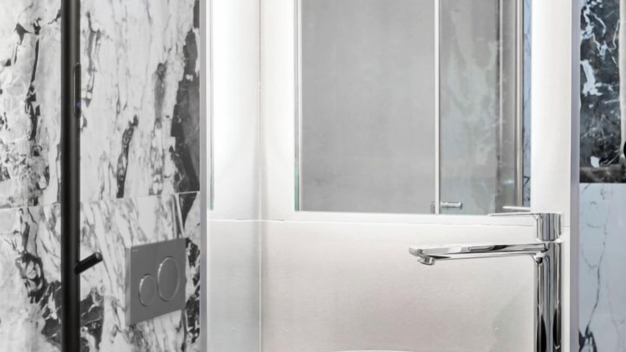 Photo of Bathroom in Arts-et-Metiers