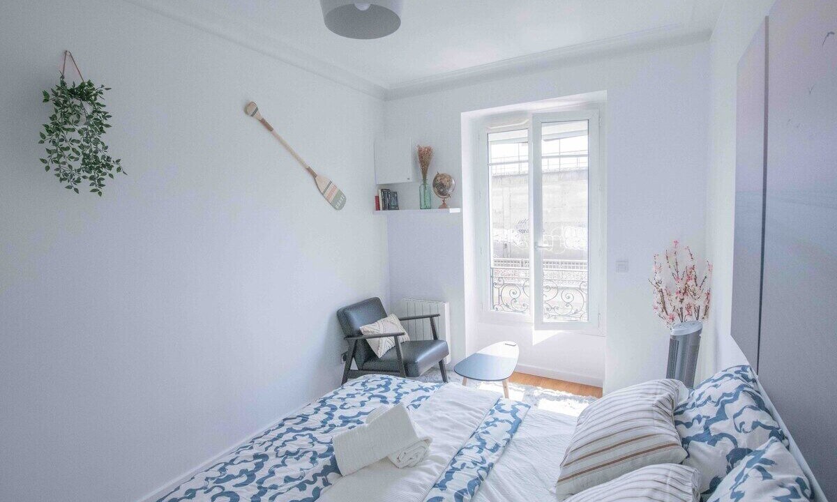 Photo of Bedroom in 12th Arrondissement