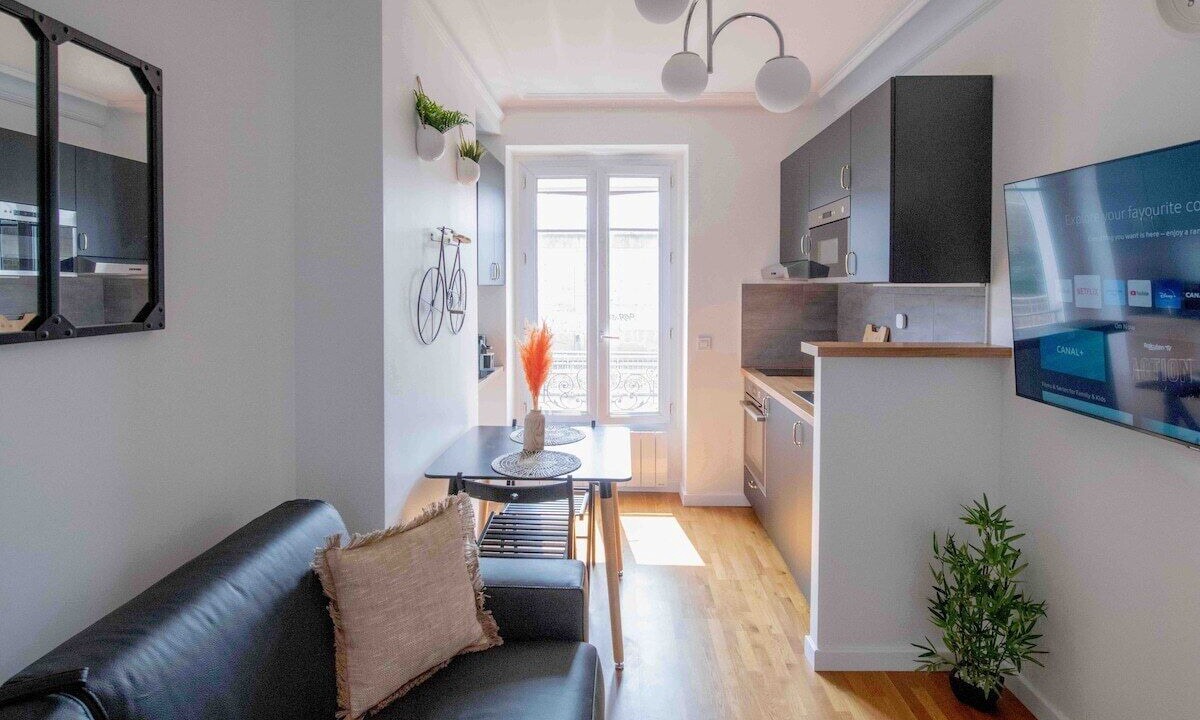 Photo of Livingroom in 12th Arrondissement