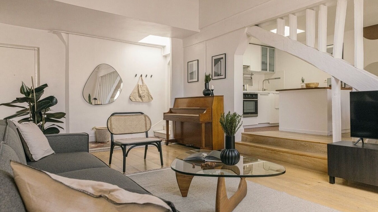 Photo of Livingroom in Quartier de la Place-Vendome