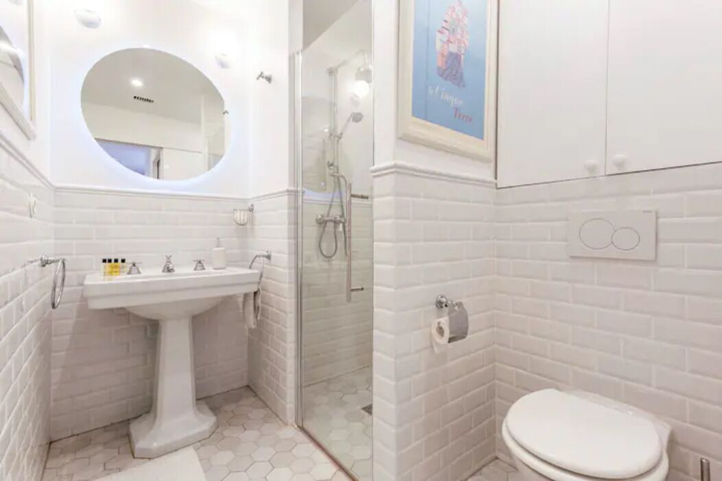 Photo of Bathroom in Chaillot
