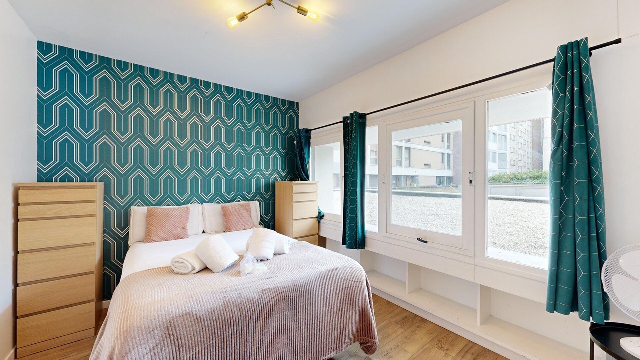 Photo of Bedroom in 12th Arrondissement