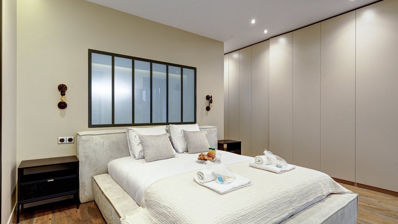 Photo of Bedroom in Hopital Saint-Louis