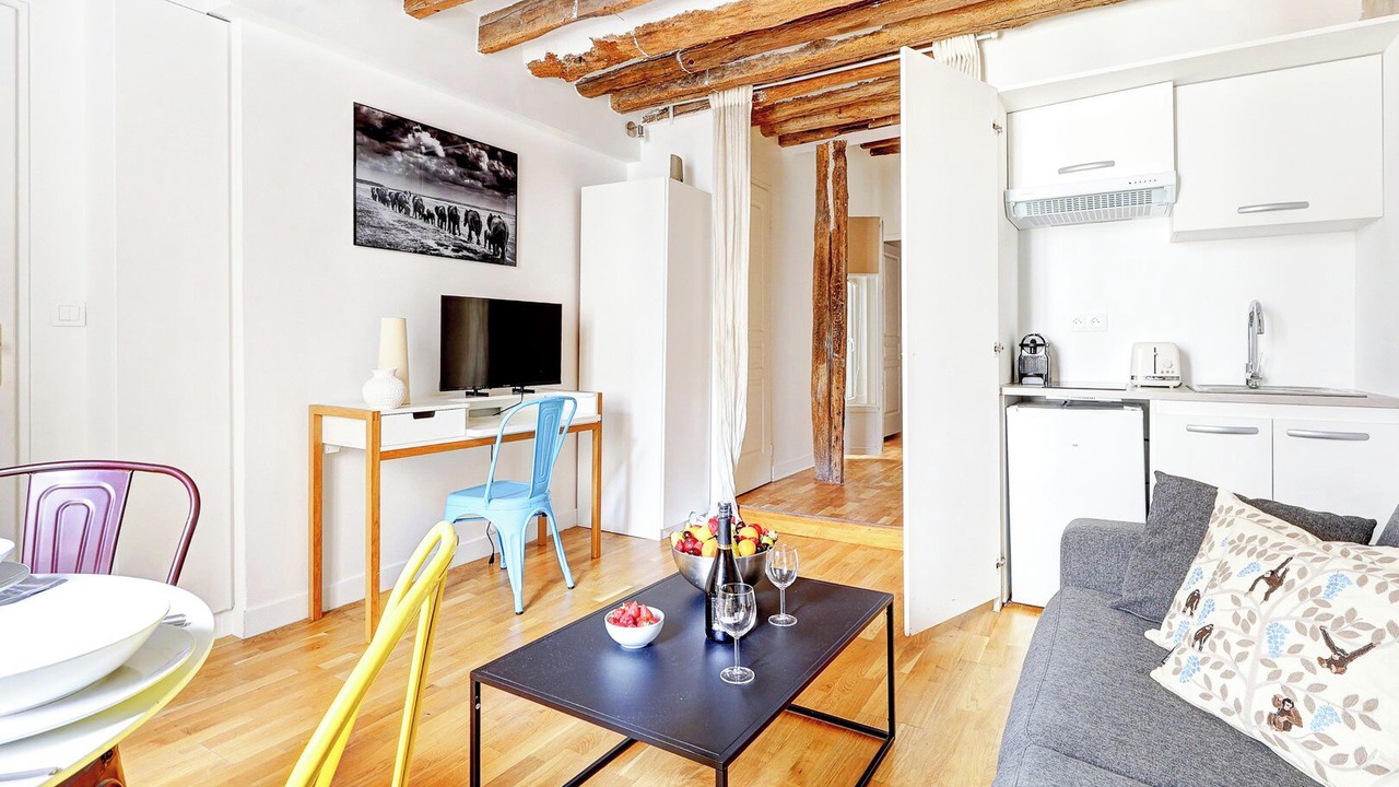 Photo of Livingroom in Arts-et-Metiers