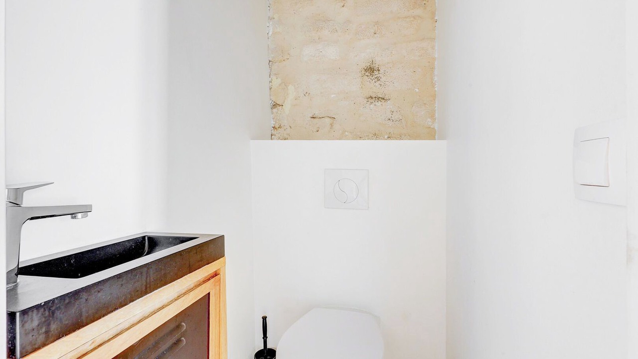 Photo of Bathroom in Arts-et-Metiers
