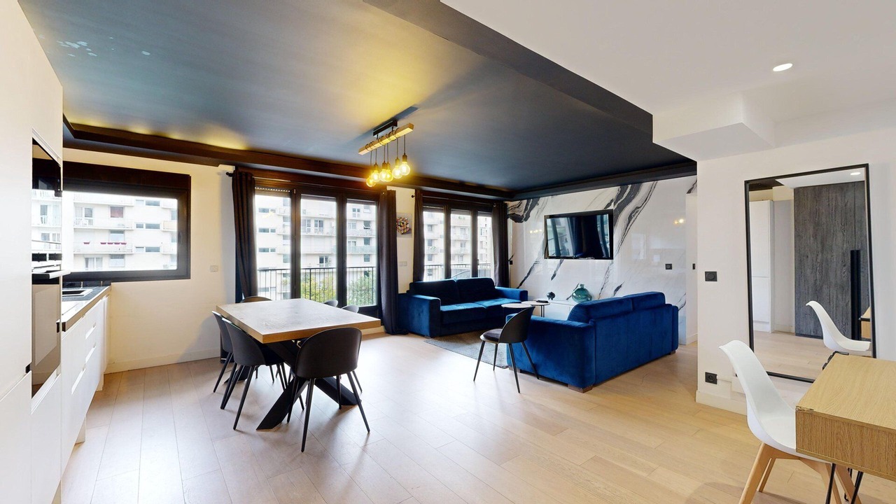 Photo of Livingroom in 15th Arrondissement