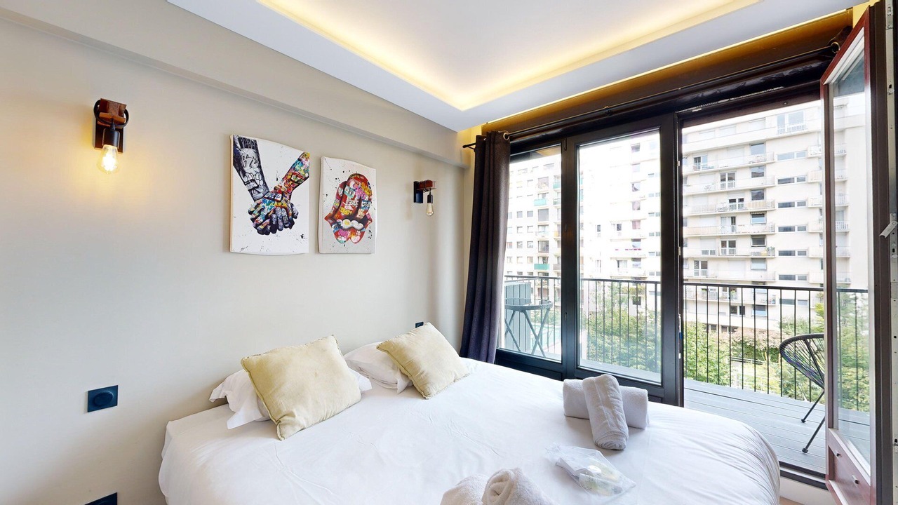 Photo of Bedroom in 15th Arrondissement