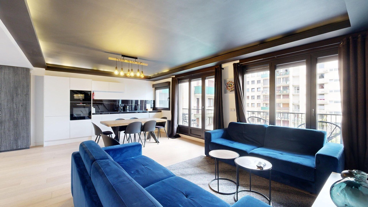 Photo of Livingroom in 15th Arrondissement