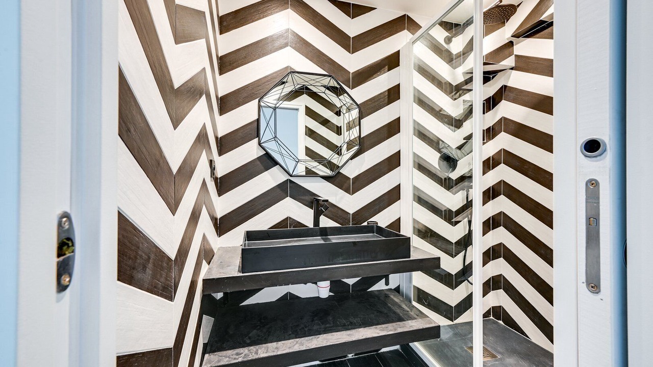 Photo of Bathroom in 15th Arrondissement