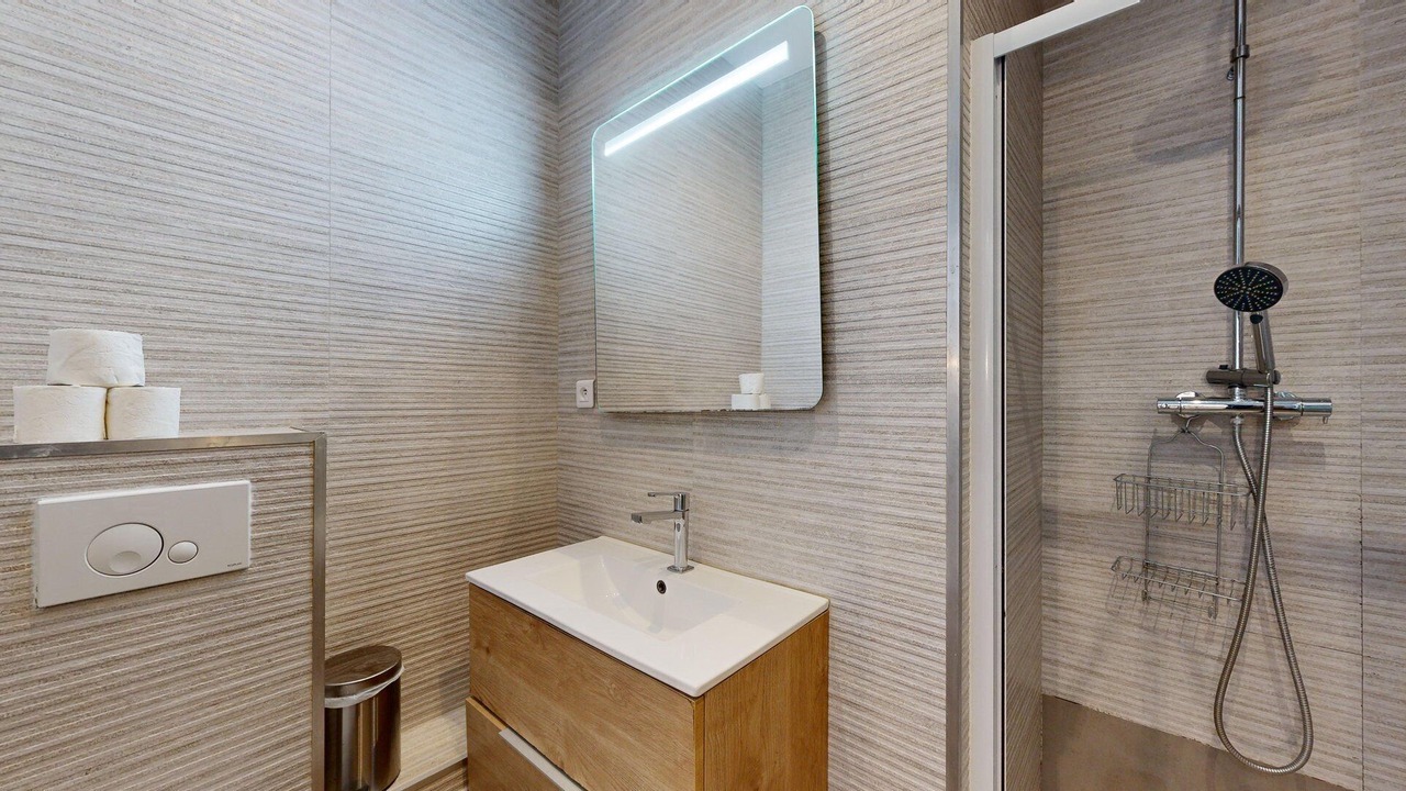 Photo of Bathroom in 12th Arrondissement