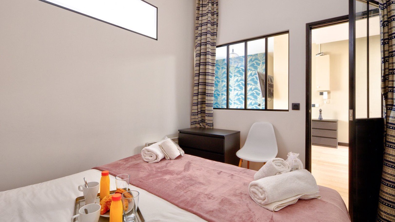 Photo of Bedroom in 12th Arrondissement