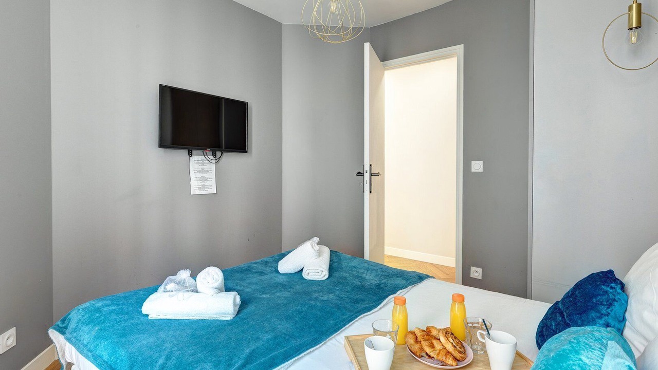 Photo of Bedroom in Arts-et-Metiers