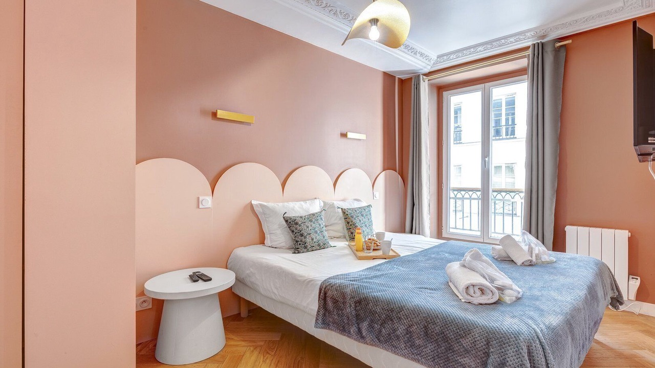 Photo of Bedroom in Arts-et-Metiers