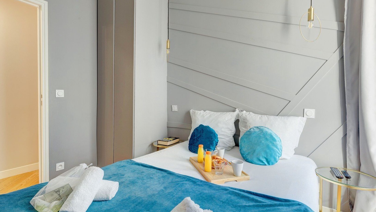 Photo of Bedroom in Arts-et-Metiers