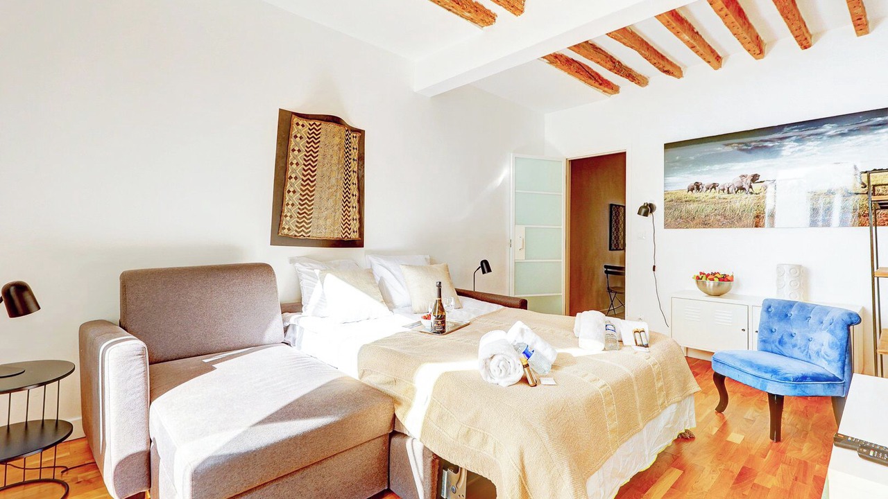 Photo of Bedroom in 3rd Arrondissement