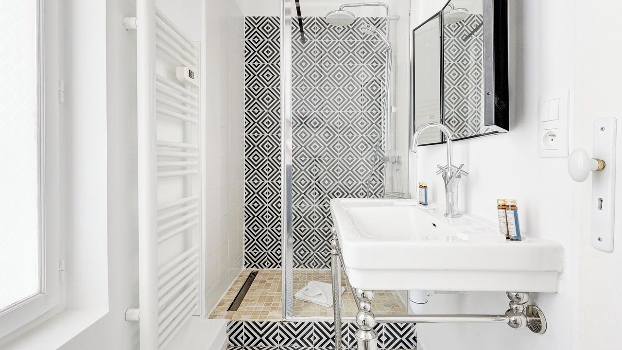 Photo of Bathroom in 3rd Arrondissement