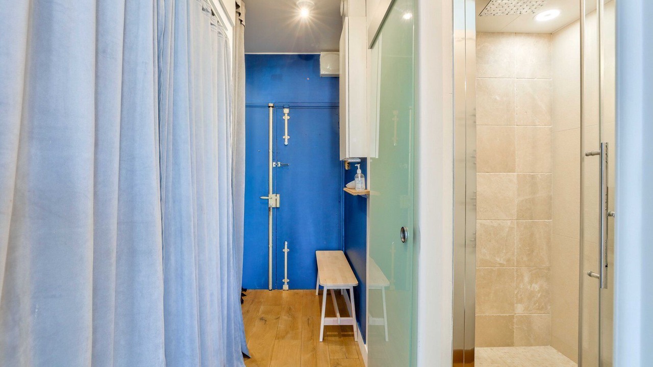Photo of Bathroom in Notre-Dame-des-Champs