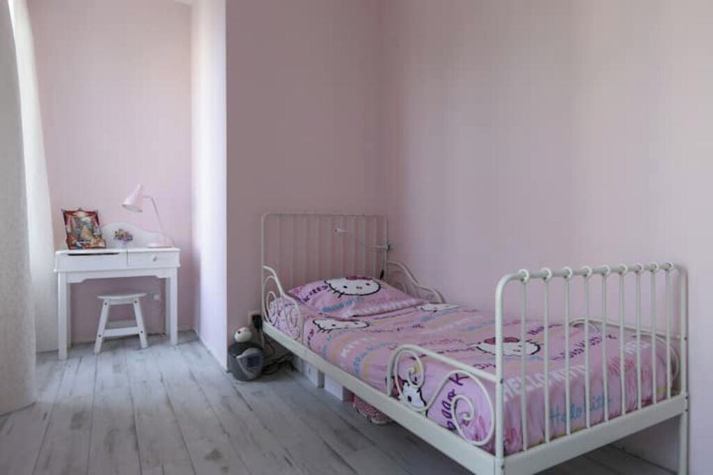 Photo of Bedroom in Suresnes