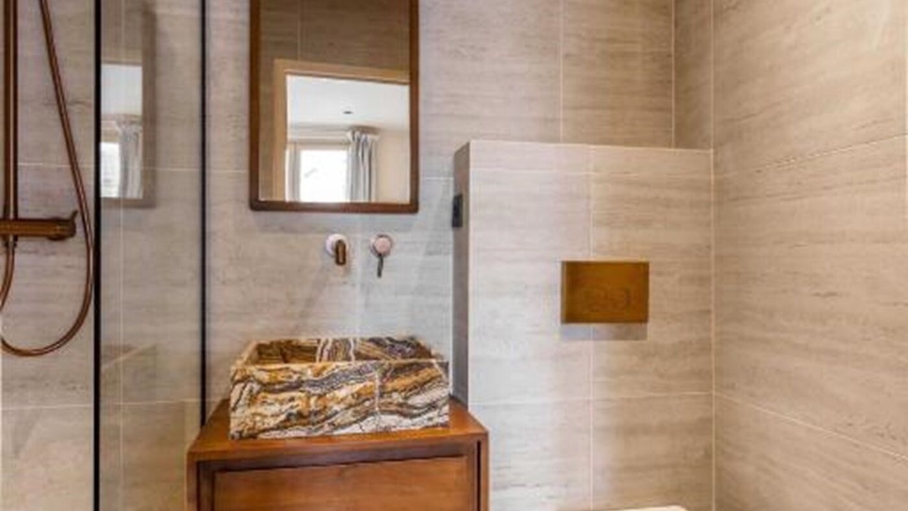 Photo of Bathroom in Paris City Center