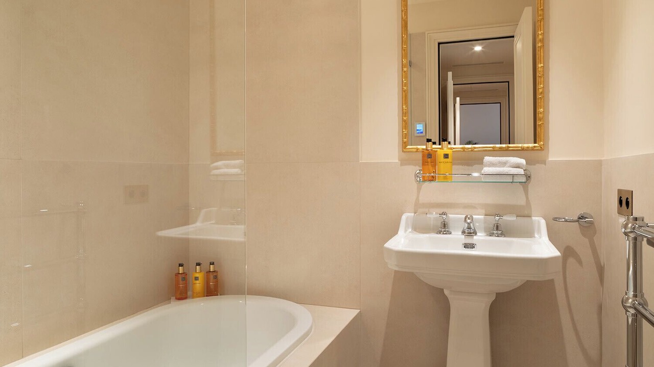 Photo of Bathroom in Les Halles