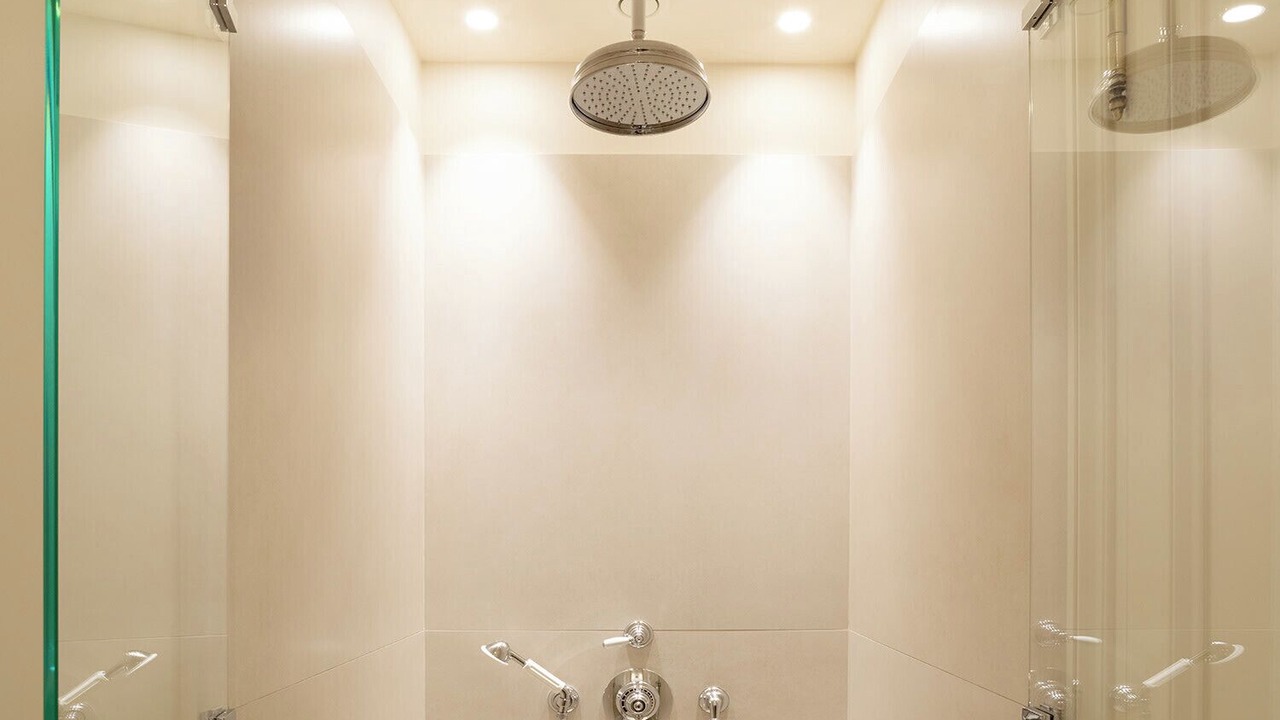 Photo of Bathroom in Les Halles