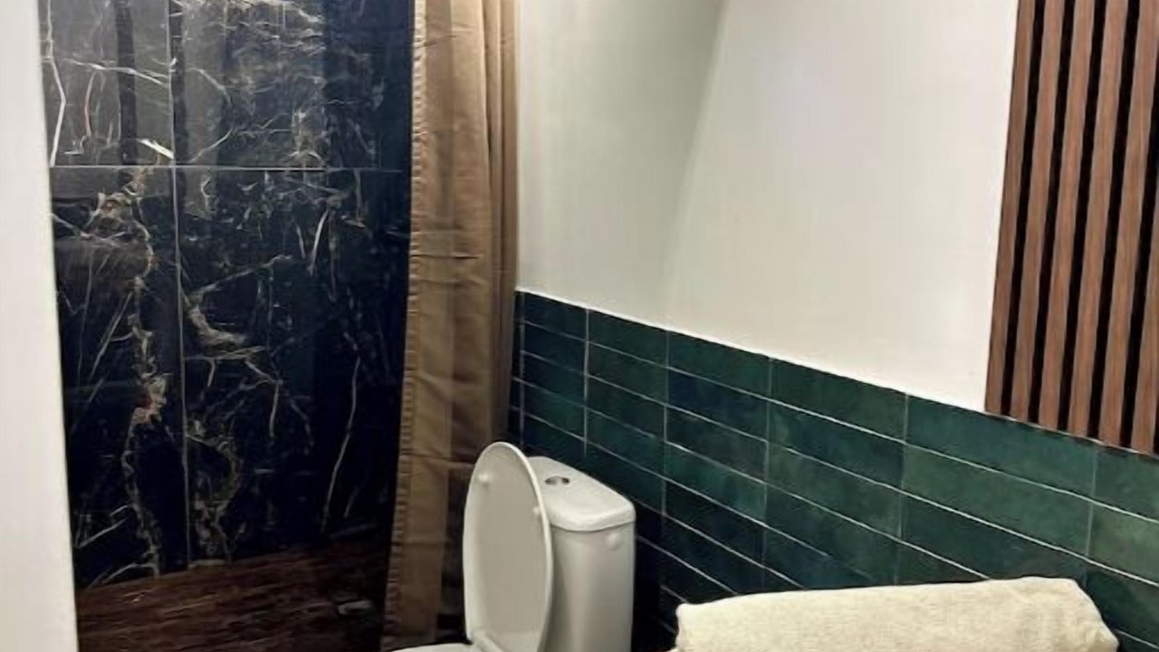 Photo of Bathroom in Puteaux