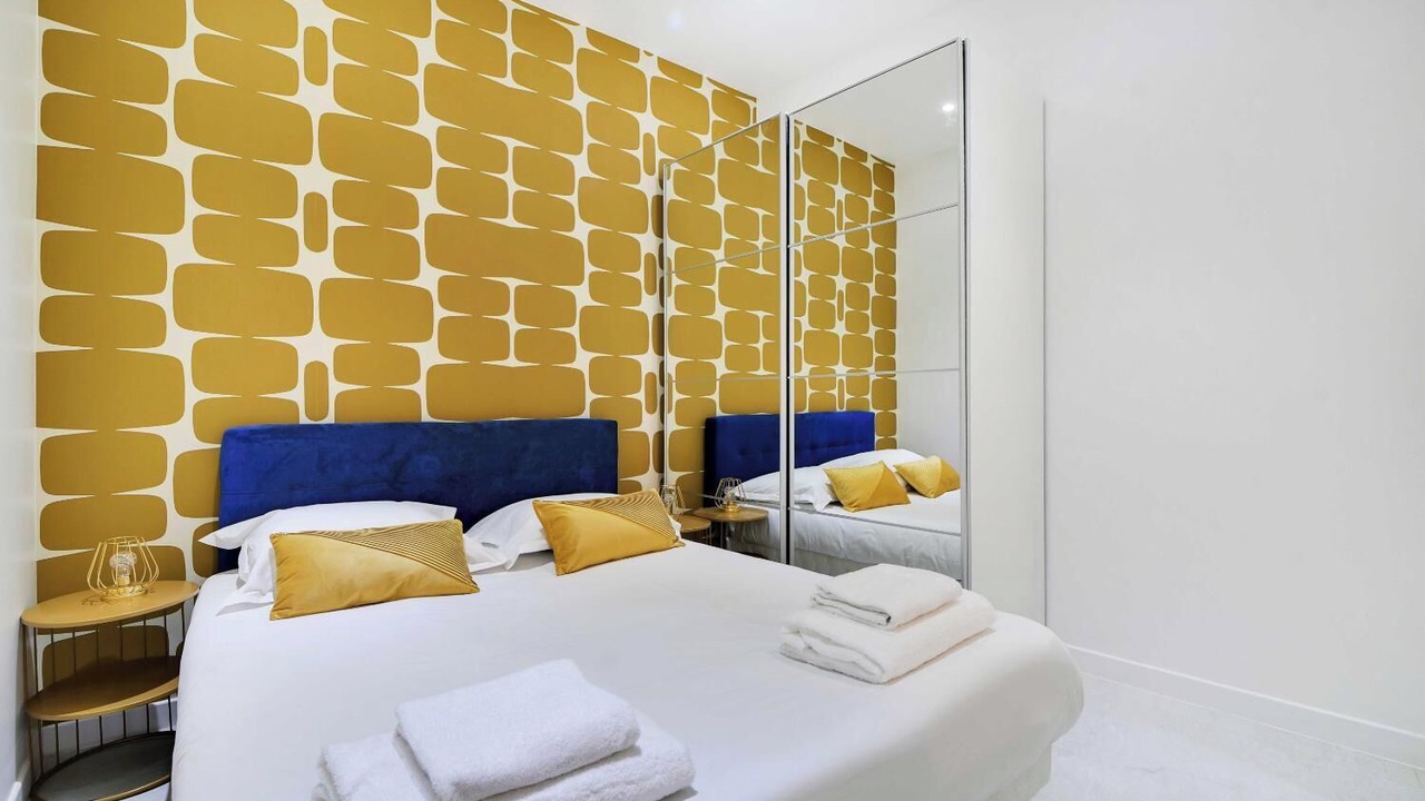 Photo of Bedroom in Arts-et-Metiers