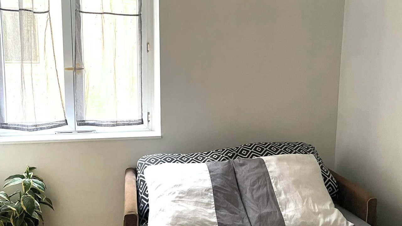 Photo of Bedroom in Republique–Point-du-Jour