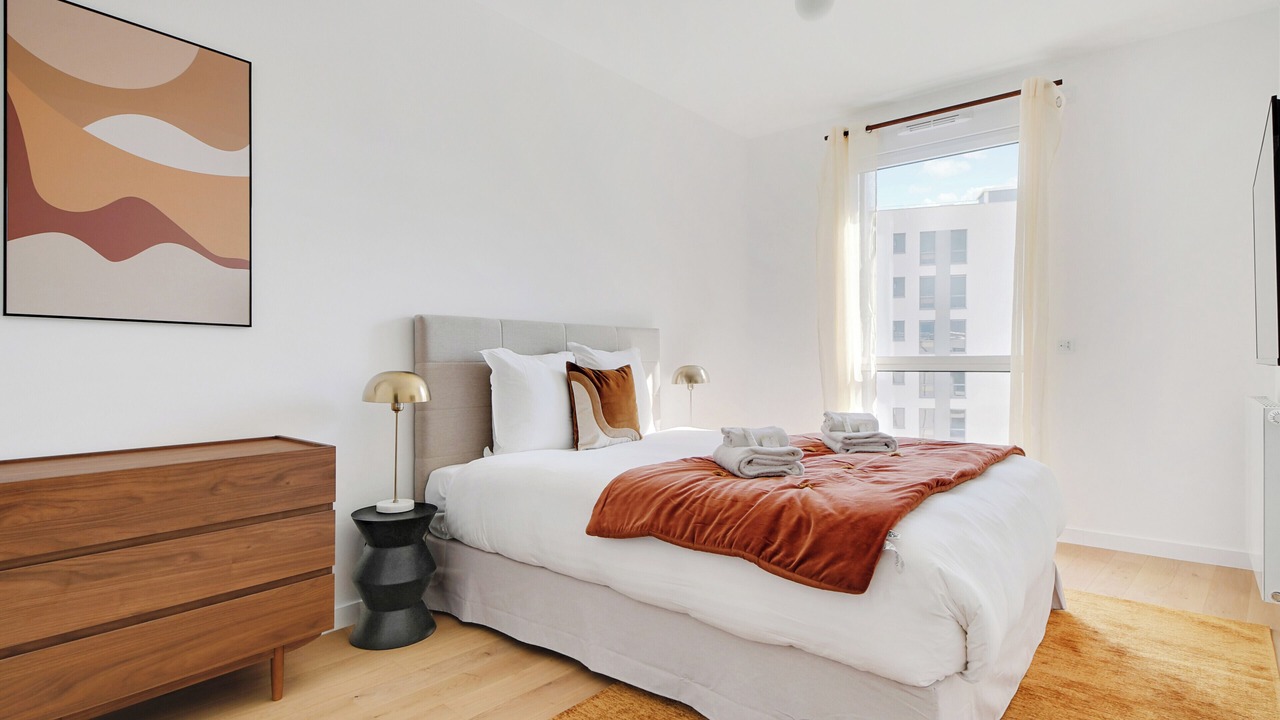Photo of Bedroom in Clichy