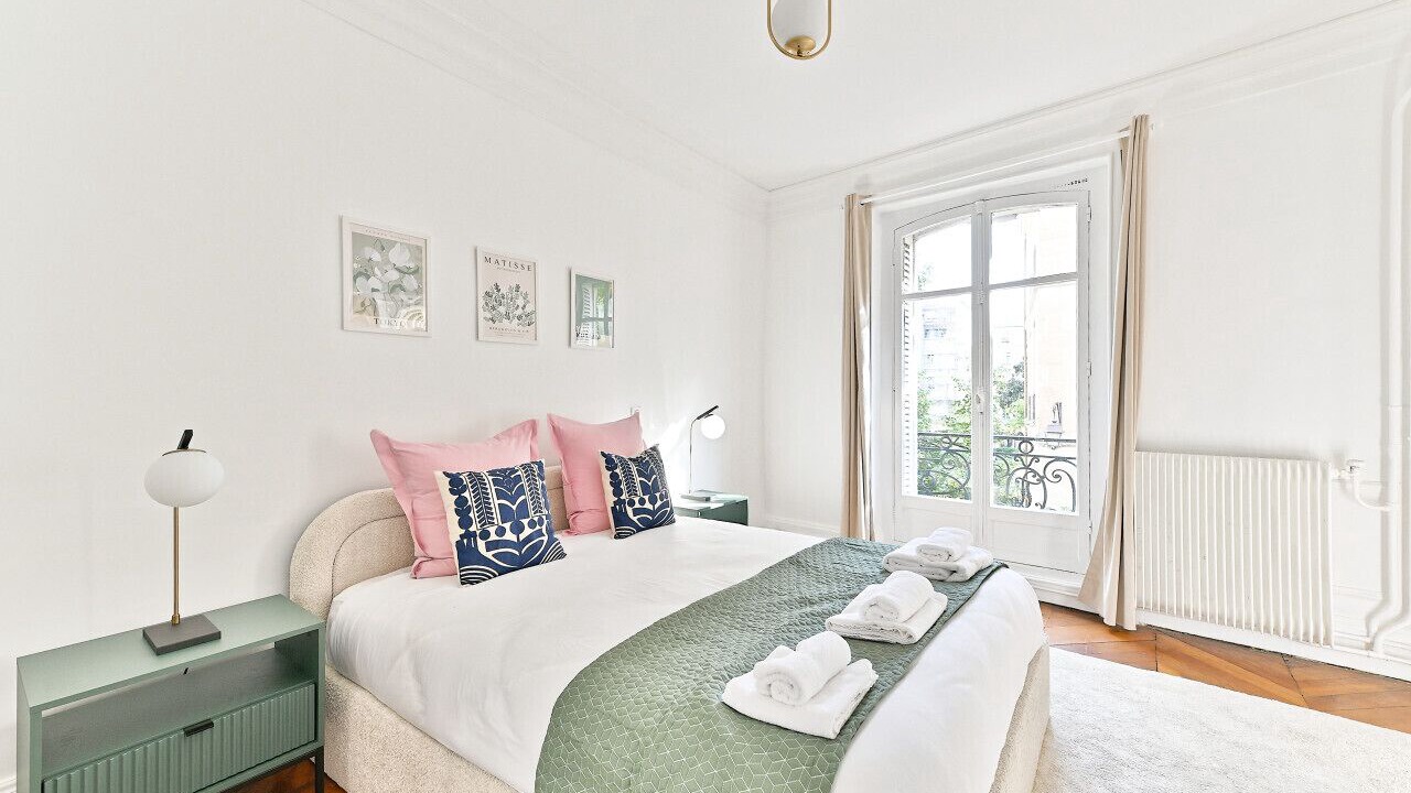 Photo of Bedroom in Marais