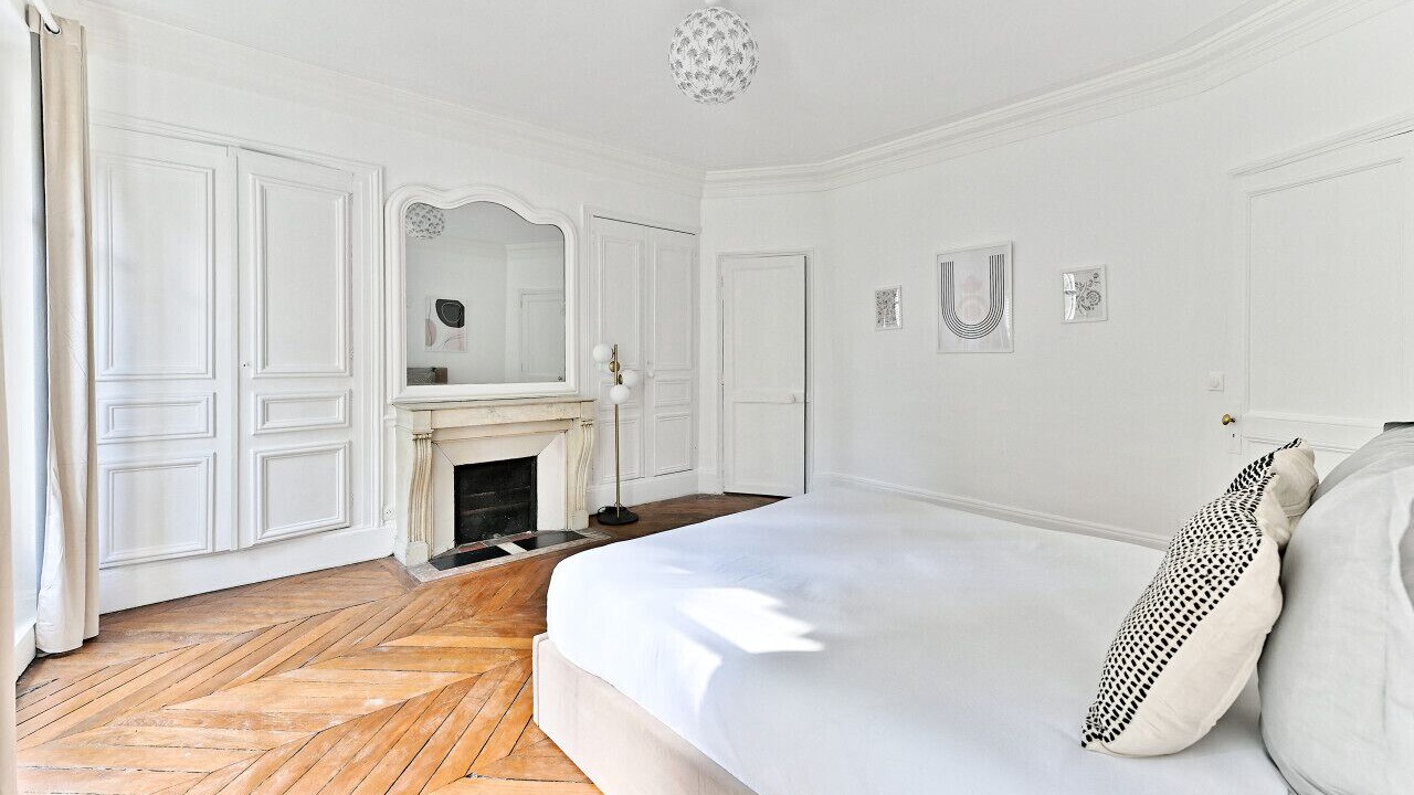 Photo of Bedroom in Marais