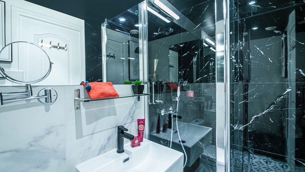 Photo of Bathroom in Paris City Center