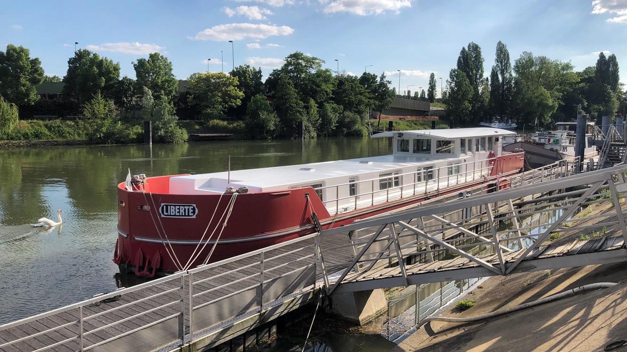 Photo of Others in Asnieres-sur-Seine
