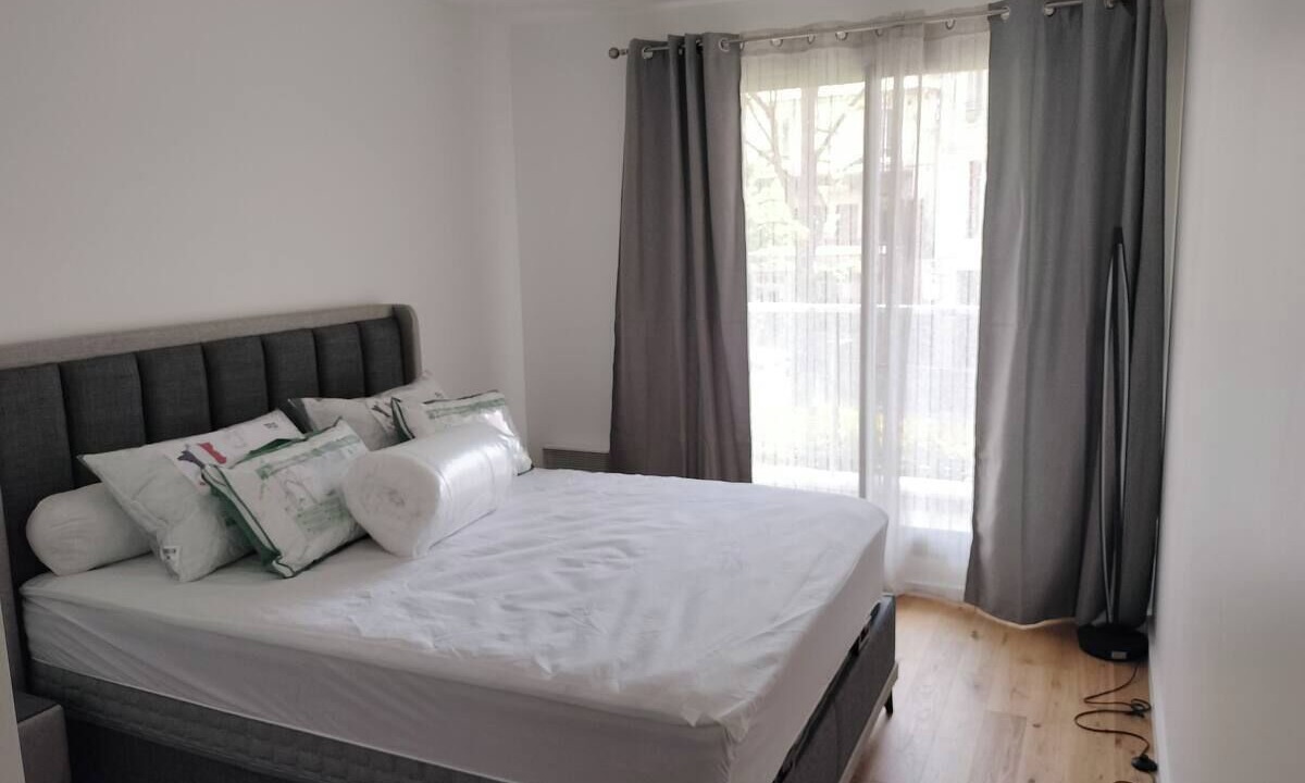 Photo of Bedroom in Combat
