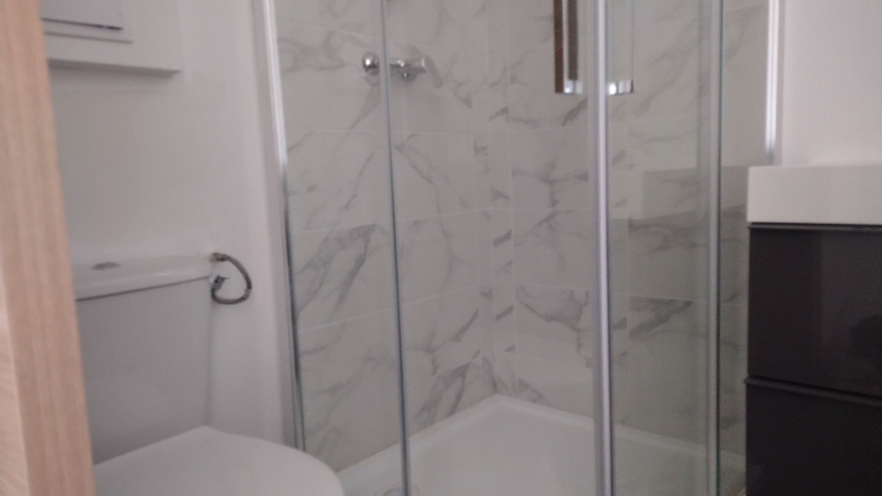 Photo of Bathroom in Esbly