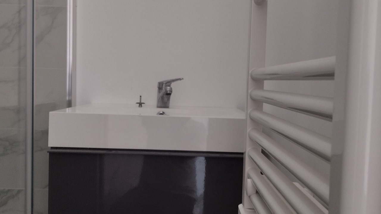 Photo of Bathroom in Esbly