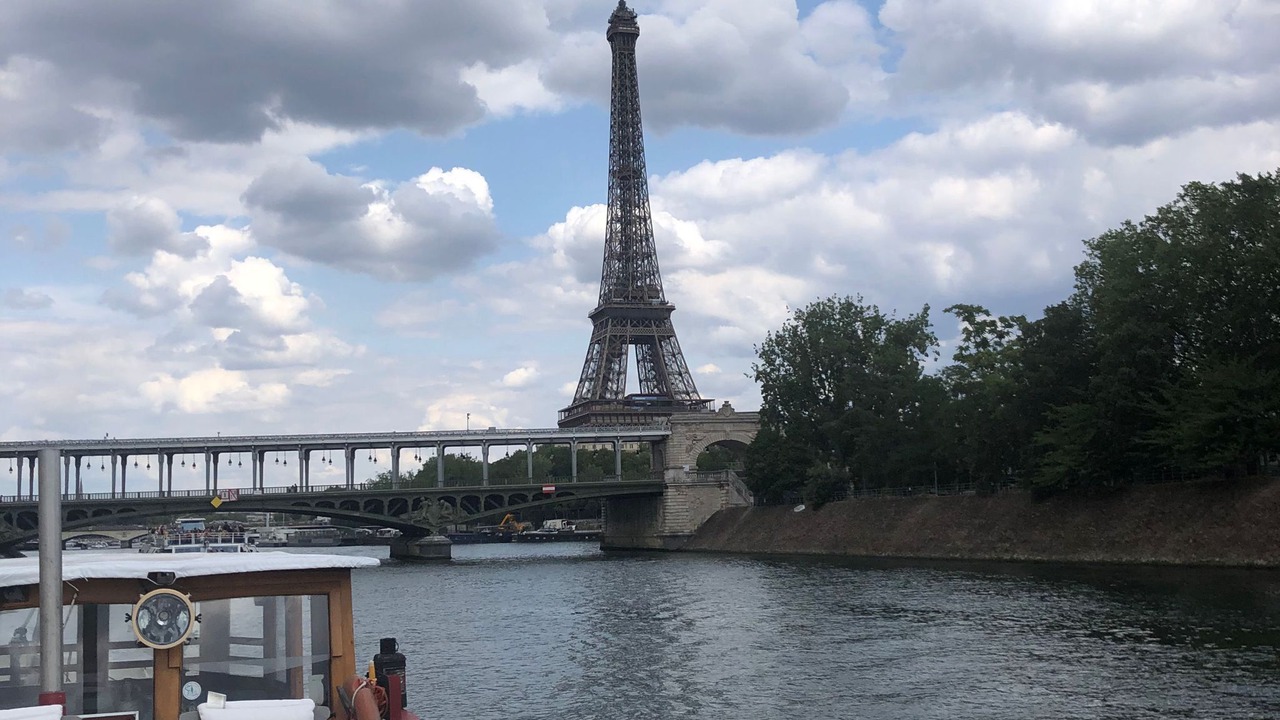 Photo of Others in Asnieres-sur-Seine