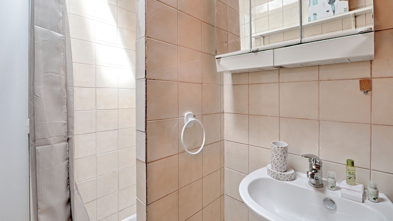 Photo of Bathroom in L'Hay-les-Roses
