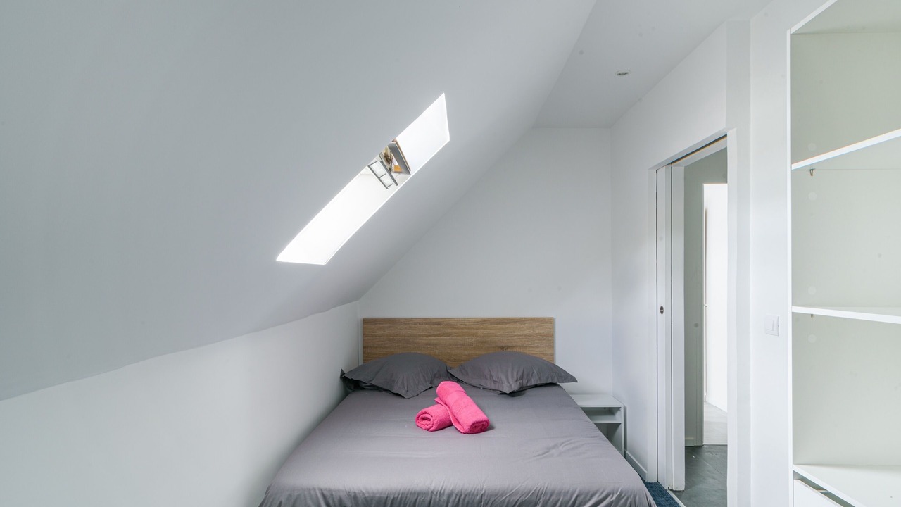 Photo of Bedroom in Precy-sur-Marne
