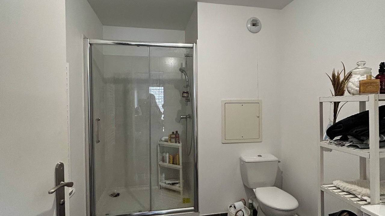 Photo of Bathroom in Neuilly-Plaisance