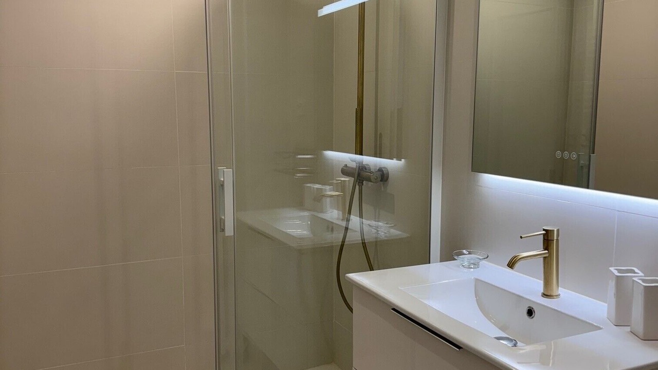 Photo of Bathroom in Bois-Colombes