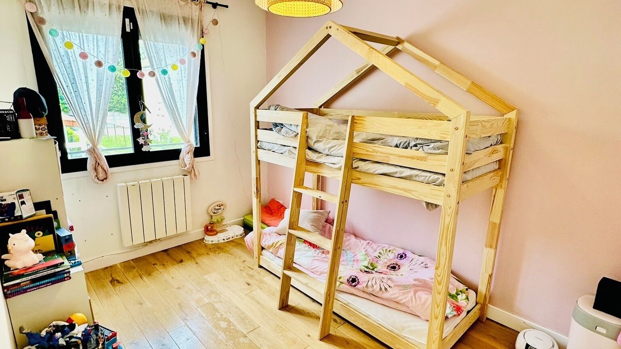 Photo of Bedroom in Saint-Cloud