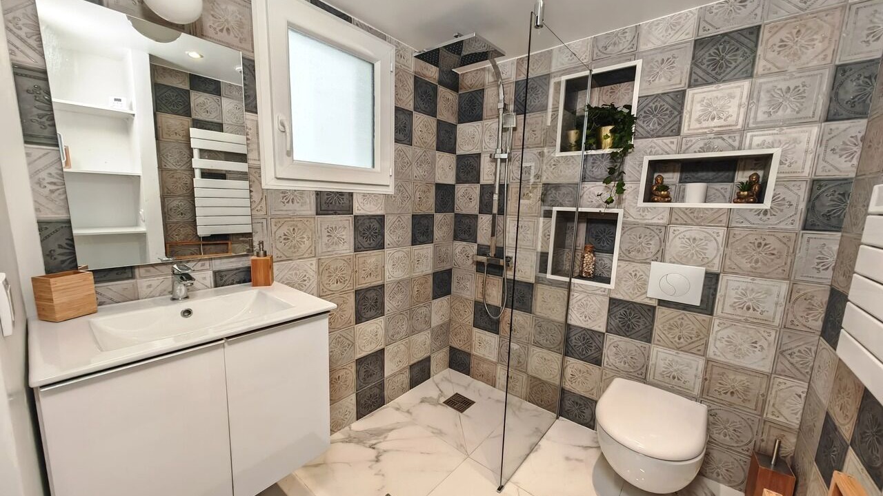 Photo of Bathroom in Le Pre-Saint-Gervais