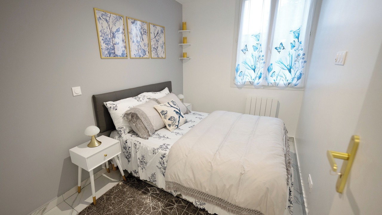 Photo of Bedroom in Noisy-le-Sec