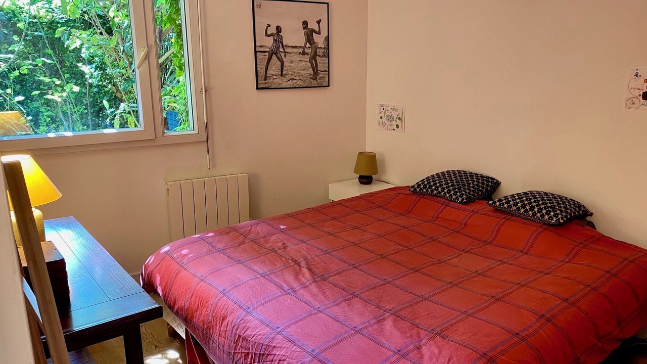 Photo of Bedroom in Saint-Fargeau